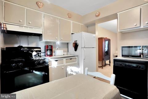 8293 Community Dr, Manassas, VA 20109 photo 7