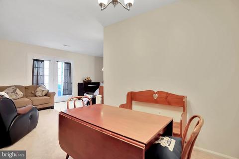 8293 Community Dr, Manassas, VA 20109 photo 8