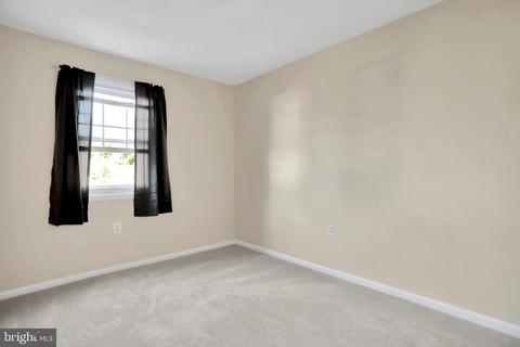8293 Community Dr, Manassas, VA 20109 photo 18