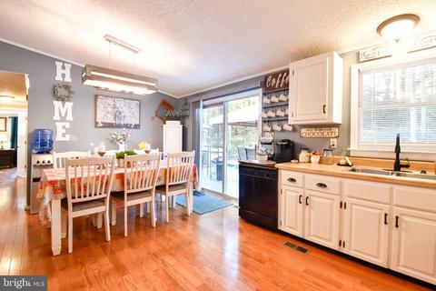 18916 Red Oak Ln, Triangle, VA 22172 photo 11