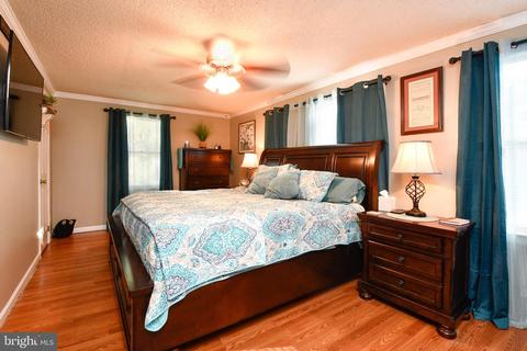 18916 Red Oak Ln, Triangle, VA 22172 photo 19