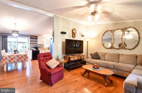 18916 Red Oak Ln, Triangle, VA 22172 photo 8