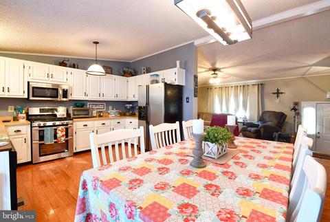 18916 Red Oak Ln, Triangle, VA 22172 photo 13
