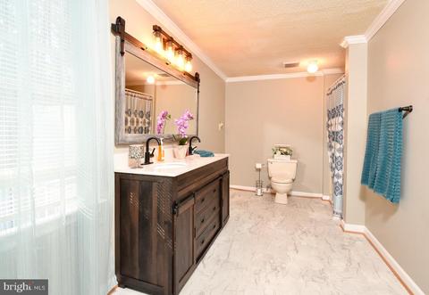 18916 Red Oak Ln, Triangle, VA 22172 photo 17