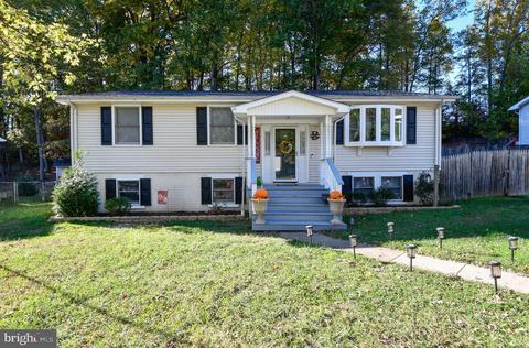 18916 Red Oak Ln, Triangle, VA 22172 photo 1