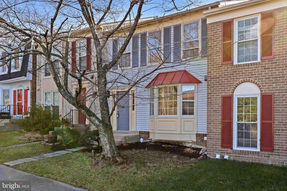 12142 Beaverwood Pl, Woodbridge, VA 22192 28 Photos MLS 