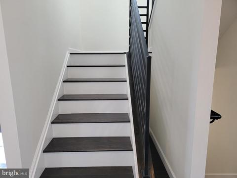 18523 Amidon Ave, Triangle, VA 22172 photo 9