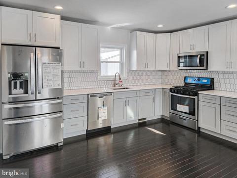 18523 Amidon Ave, Triangle, VA 22172 photo 6