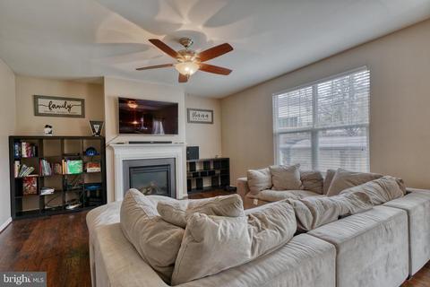 18575 Quantico Gateway Dr, Triangle, VA 22172 photo 24