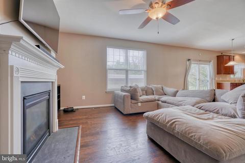 18575 Quantico Gateway Dr, Triangle, VA 22172 photo 25