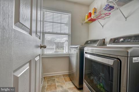 18575 Quantico Gateway Dr, Triangle, VA 22172 photo 40