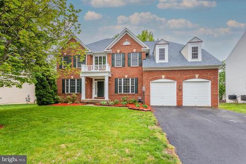 4051 Sapling Way, Triangle, VA 22172 photo 1