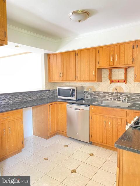 3498 Beechwood Ln, Triangle, VA 22172 photo 10