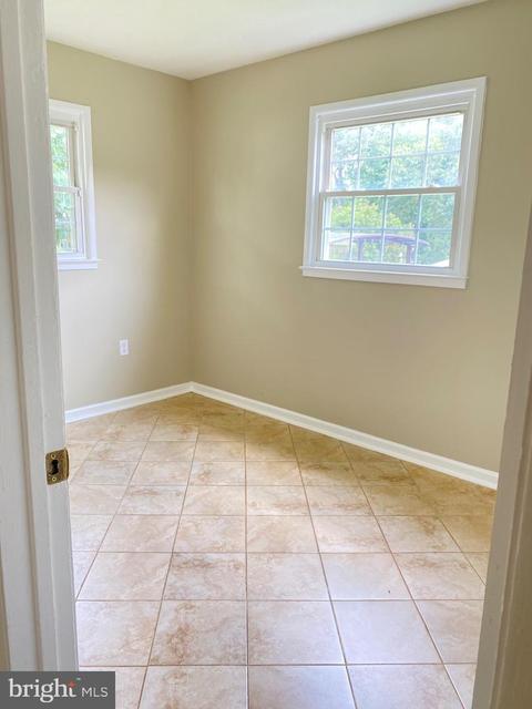 3498 Beechwood Ln, Triangle, VA 22172 photo 13
