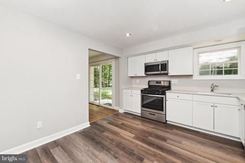 18323 Candice Dr, Triangle, VA 22172 photo 17