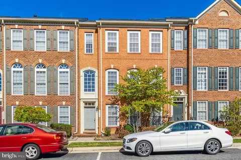 4918 Dashiell Pl, Woodbridge, VA 22192