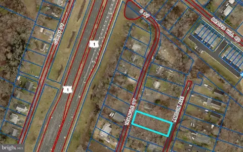 18515 Triangle St, Triangle, VA 22172