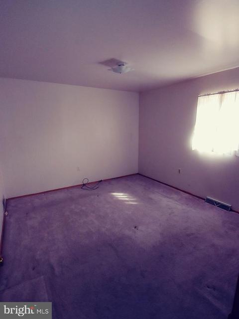 19005 Queen Dr, Triangle, VA 22172 photo 17