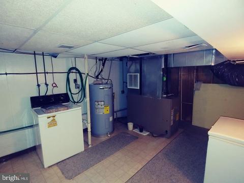 19005 Queen Dr, Triangle, VA 22172 photo 26