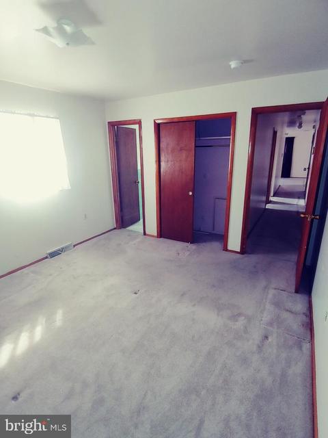 19005 Queen Dr, Triangle, VA 22172 photo 18