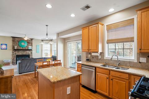 9836 Rainleaf Ct, Bristow, VA 20136 photo 20