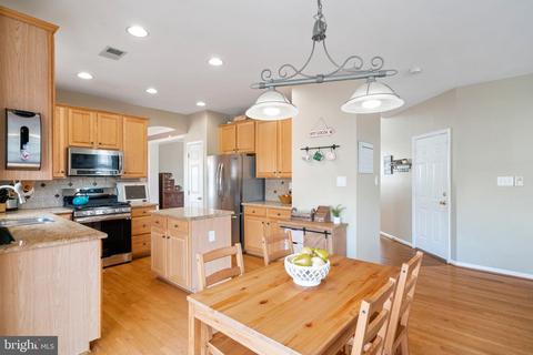 9836 Rainleaf Ct, Bristow, VA 20136 photo 16