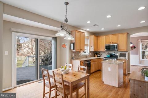9836 Rainleaf Ct, Bristow, VA 20136 photo 14