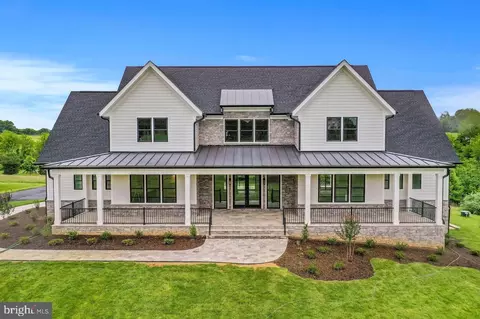 13070 Aden Rd, Nokesville, VA 20181