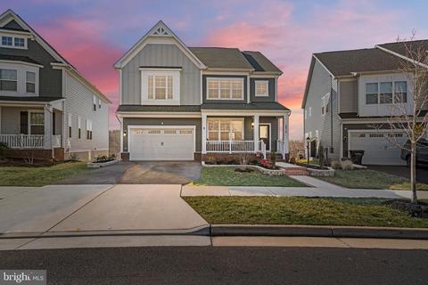 2417 Morgans Point Dr, Dumfries, VA 22026
