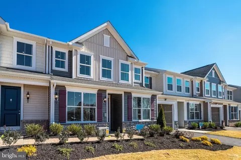 3693 Traford Ln #LOT 40, Woodbridge, VA 22193