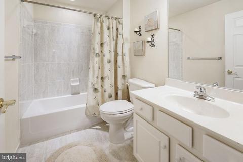 13058 Ormond Dr, Bristow, VA 20136 photo 32