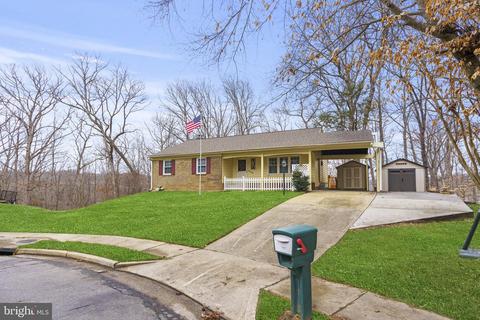 12000 Park Shore Ct, Woodbridge, VA 22192