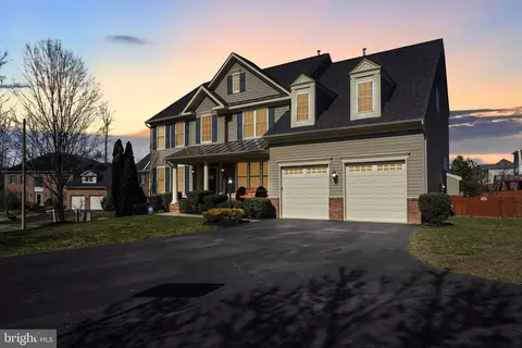 4064 Sapling Way, Triangle, VA 22172 photo 2
