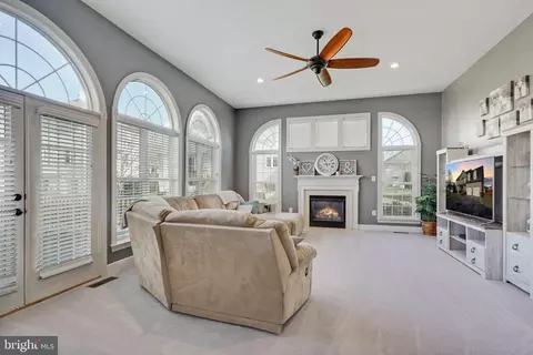4064 Sapling Way, Triangle, VA 22172 photo 18