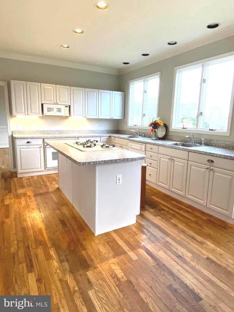 10431 Pineview Rd, Manassas, VA 20111 photo 3