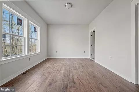 18520 Old Triangle Rd, Triangle, VA 22172 photo 35