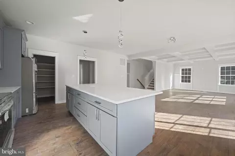 18520 Old Triangle Rd, Triangle, VA 22172 photo 18