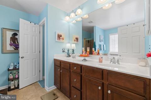 18571 Quantico Gateway Dr, Triangle, VA 22172 photo 9