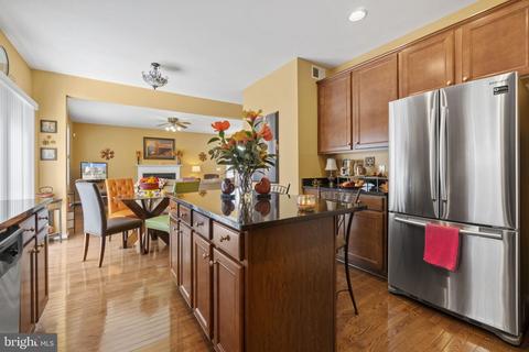 18571 Quantico Gateway Dr, Triangle, VA 22172 photo 5
