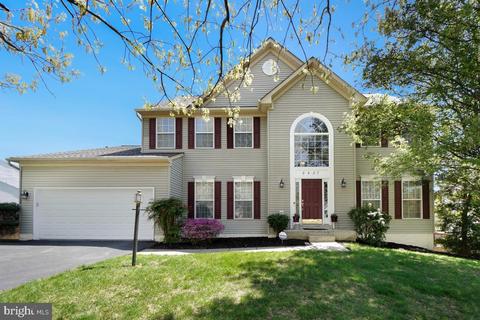 8437 Summer Breeze Pl, Manassas, VA 20112