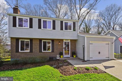 15714 Vista Dr, Dumfries, VA 22025