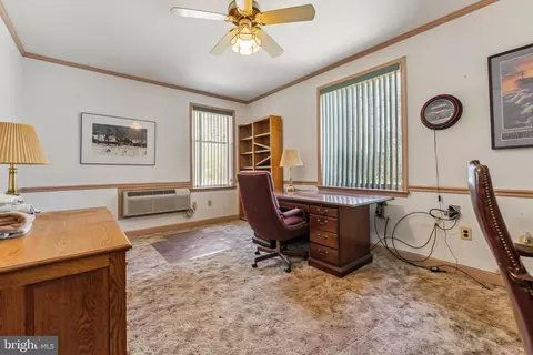 7501 Falkland Dr, Gainesville, VA 20155 photo 54