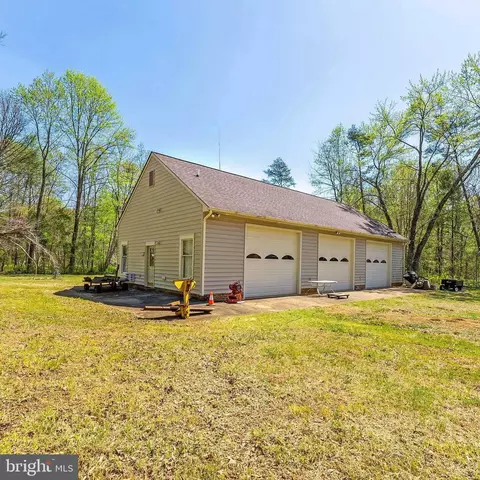7501 Falkland Dr, Gainesville, VA 20155 photo 57