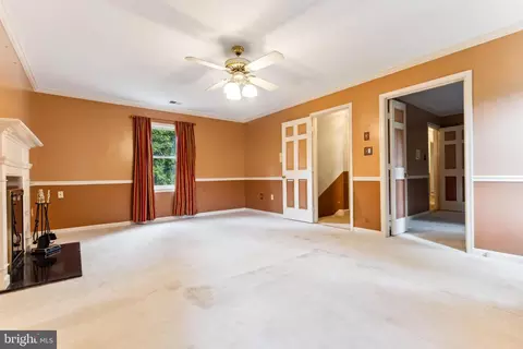 7501 Falkland Dr, Gainesville, VA 20155 photo 35