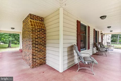 7501 Falkland Dr, Gainesville, VA 20155 photo 17