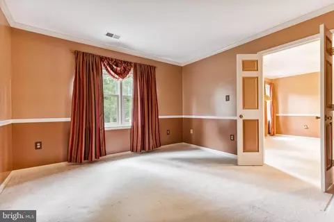 7501 Falkland Dr, Gainesville, VA 20155 photo 41