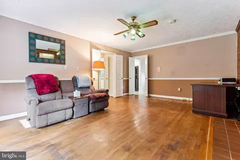 7501 Falkland Dr, Gainesville, VA 20155 photo 25