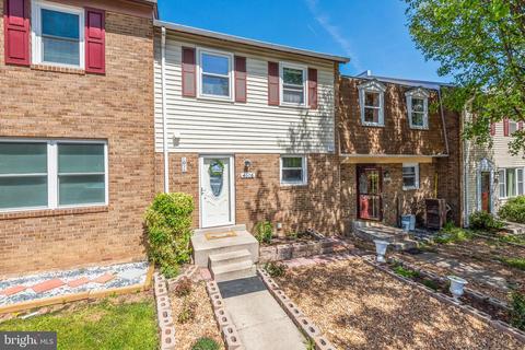 4606 Charlton Ct, Woodbridge, VA 22193
