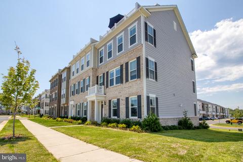 17127 Branched Oak Rd, Dumfries, VA 22026