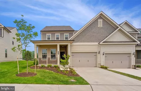 6421 Tulip Ter, Haymarket, VA 20169